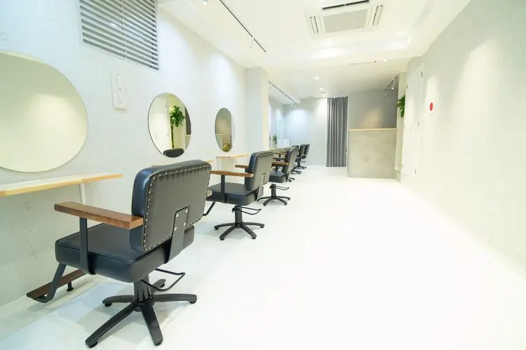 DEFIの内観・外観2