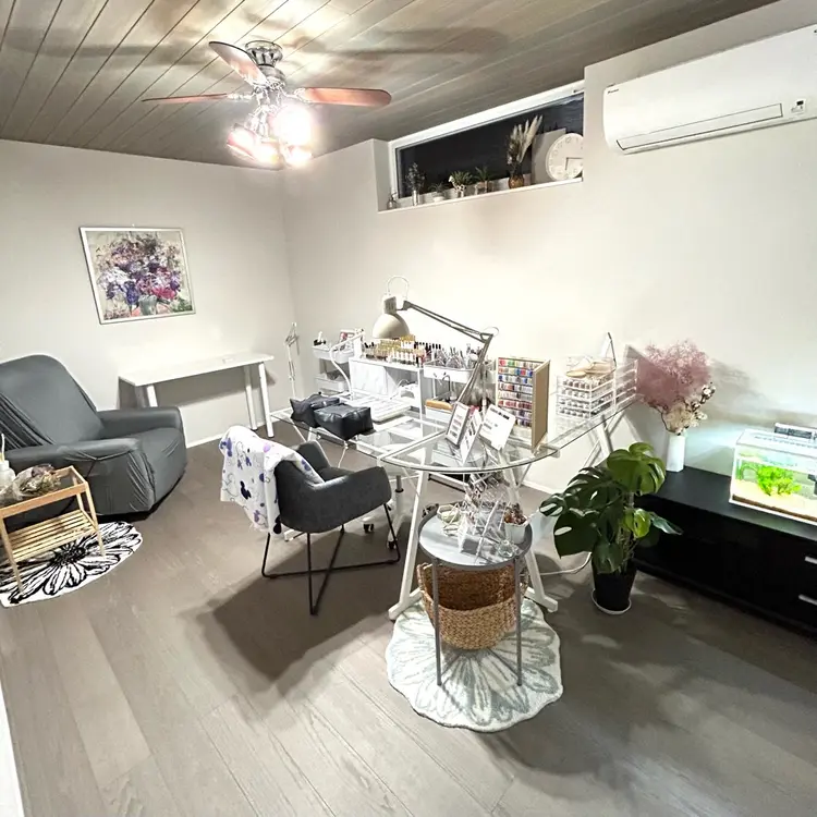 Bubu nailの内観・外観1