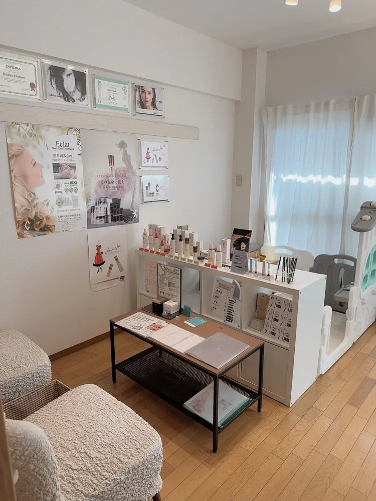 aveuglantの内観・外観2