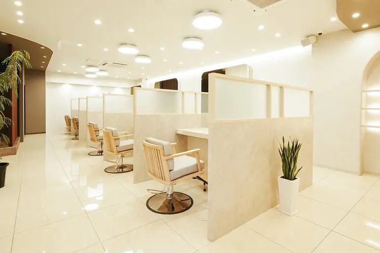 loca reselの内観・外観2