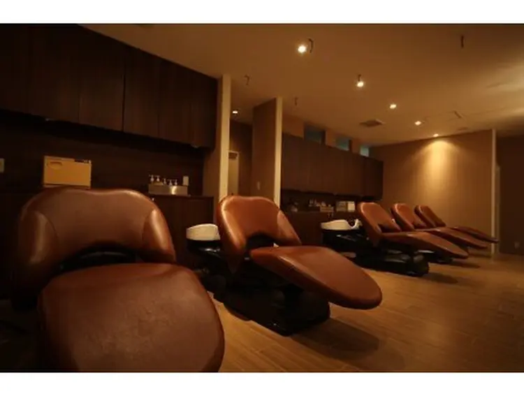 ムード金沢文庫店の内観・外観2