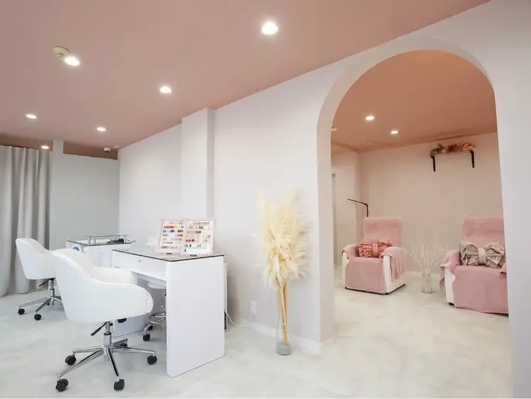 L'Alice eyelash&nailの内観・外観1