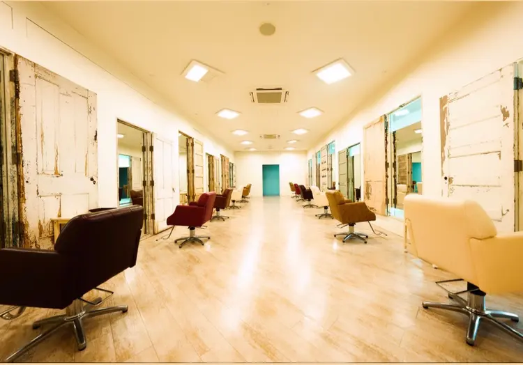 MERRYの内観・外観2