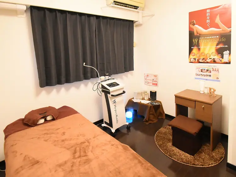 ビューティサロンRの内観・外観1