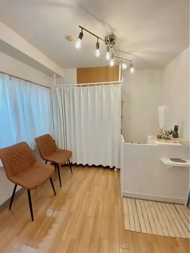 WHITE EYE武蔵小杉店の内観・外観1