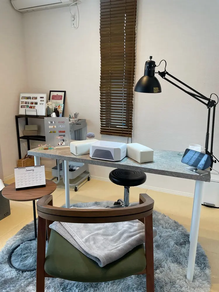 nailroom irodoriの内観・外観1