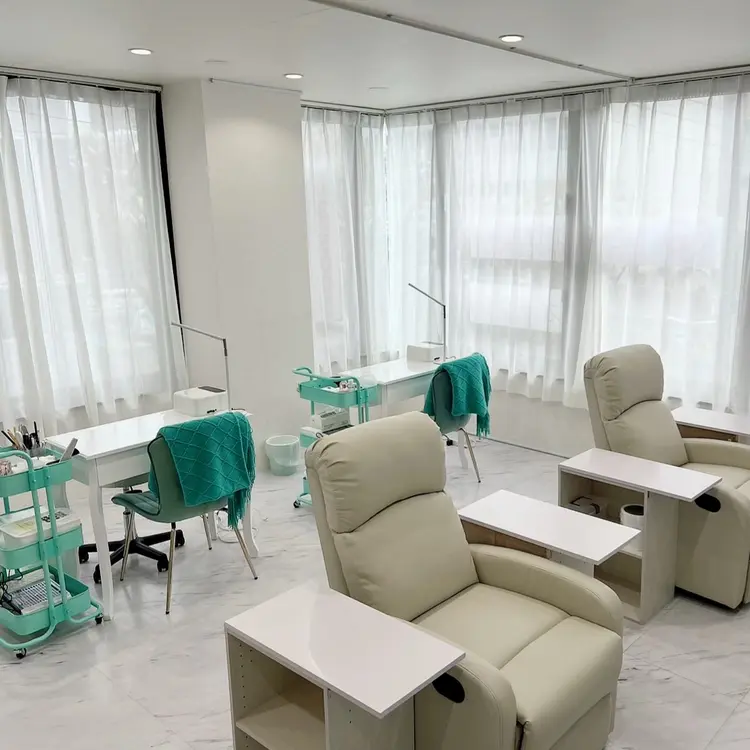 はあとねいる静岡店の内観・外観1