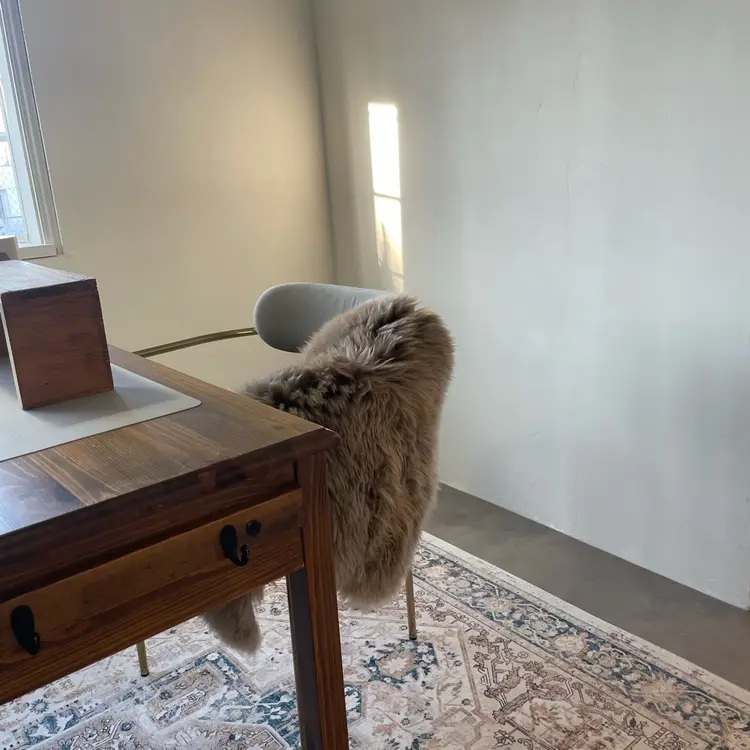 Freex nailの内観・外観2