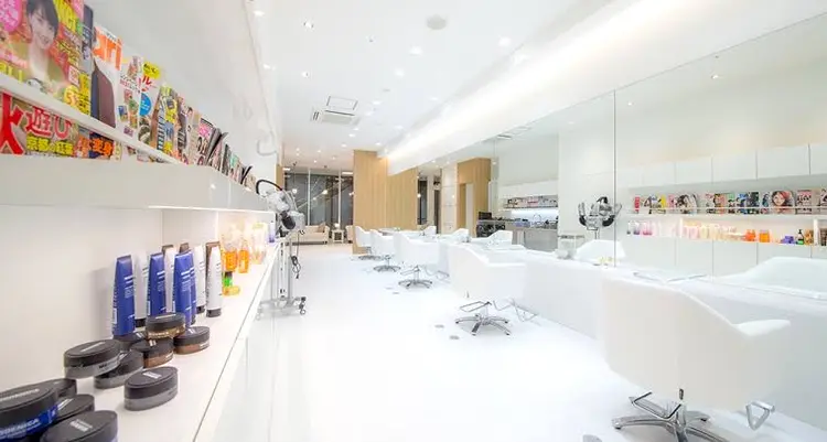 Hair&Make NOISM～ekolu～ 京都駅の内観・外観2