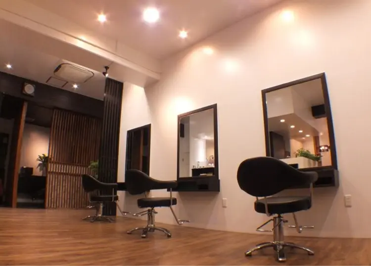 CURRO HAIRの内観・外観2