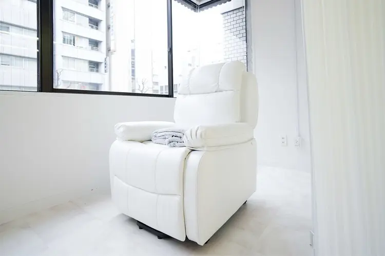 LC関内駅前店の内観・外観2