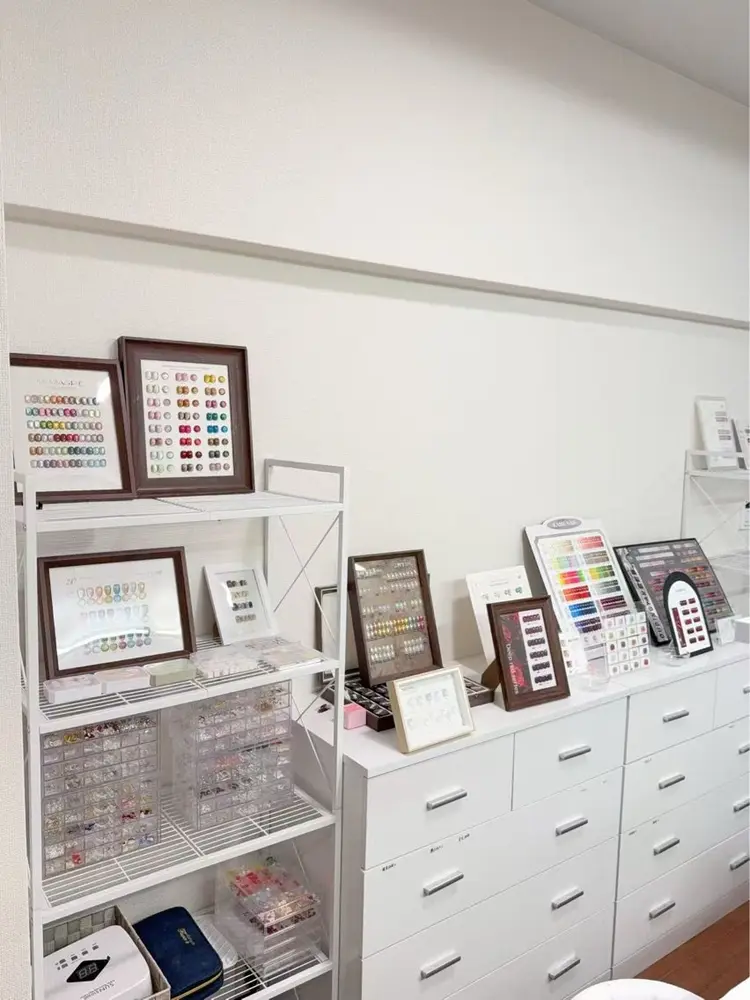 rose nail salonの内観・外観2