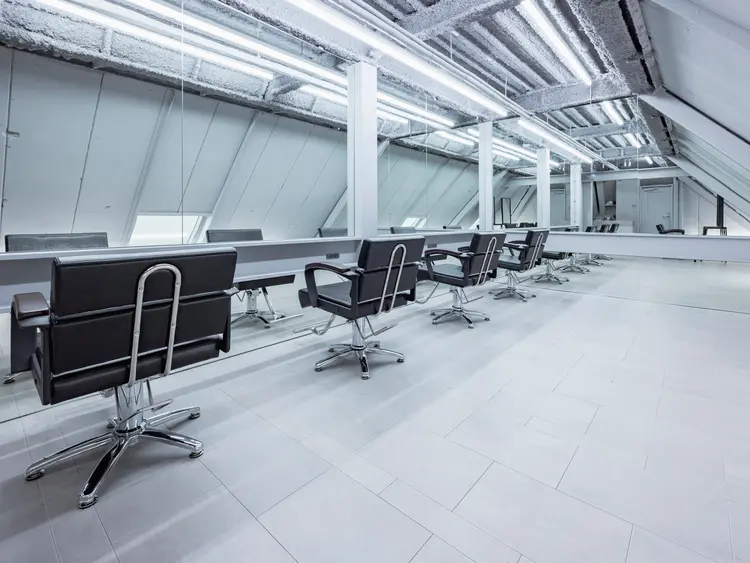 hair&beauty geen 東大宮店の内観・外観1