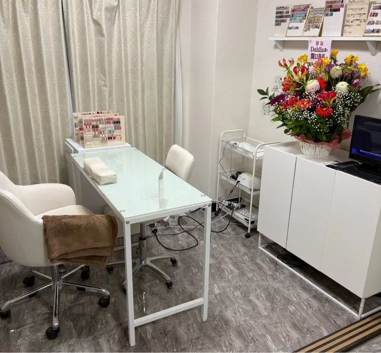 Nail Salon Dahliaの内観・外観1