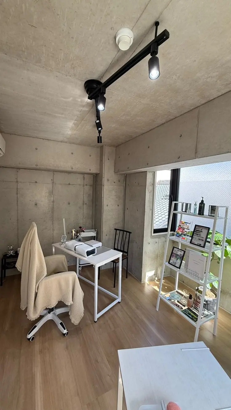 nail salon mumeiの内観・外観2