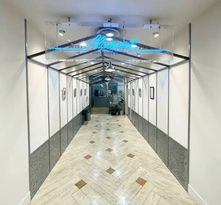 ジャックモアザンの内観・外観1