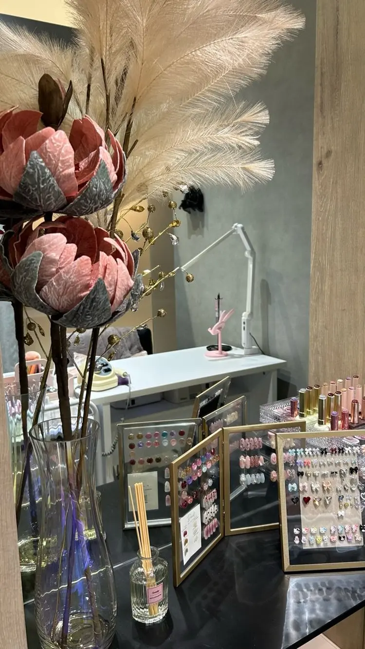 EMANON心斎橋店の内観・外観2