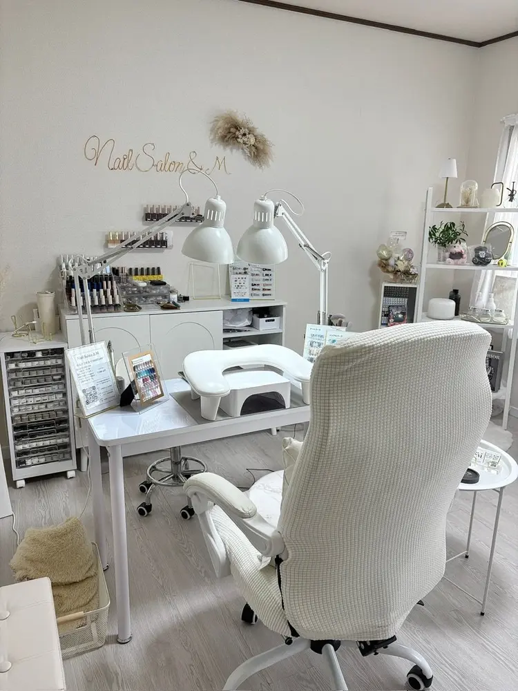 Nail Salon &Mの内観・外観1