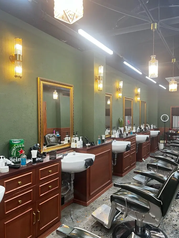 SOLIZ HAIR CREWの内観・外観3