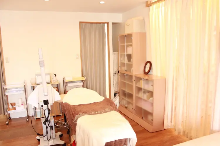 メナードフェイシャルサロン江坂駅東の内観・外観2