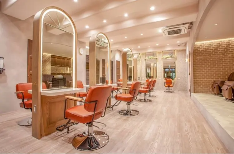 daLia hair salonの内観・外観1