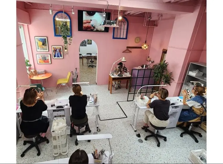 NICOnailサロンワークschoolの内観・外観1