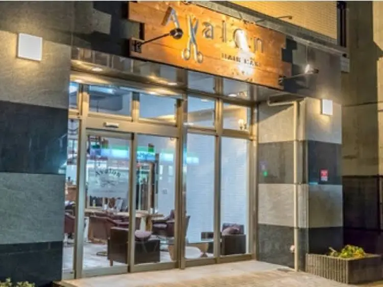 HAIR MAKE Avalon 橋本店の内観・外観1