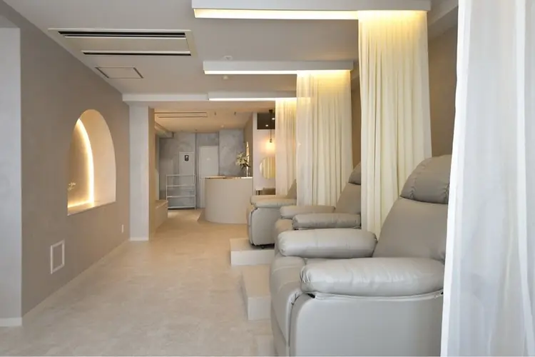 To Me nail&eyelashの内観・外観2