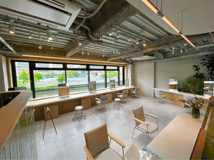 three.の内観・外観3