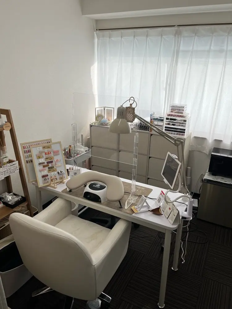 m.yネイルの内観・外観1