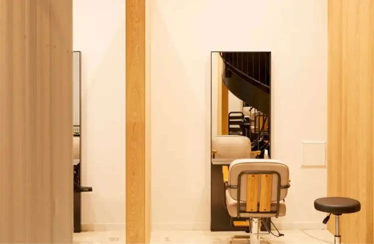 GO TODAY SHAiRE SALONの内観・外観3