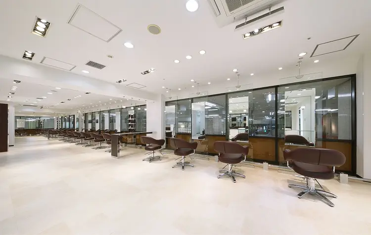 TAYA大阪上本町の内観・外観1