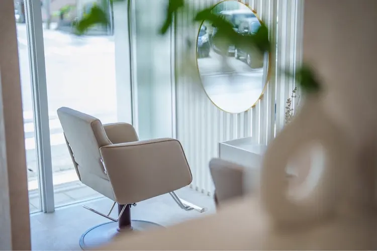 FALL IN DROP  HAIR&SPAの内観・外観1