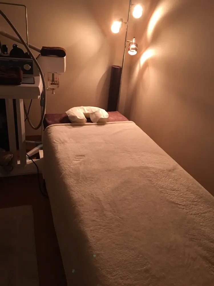 隠れ家サロン〜MIYU〜の内観・外観1