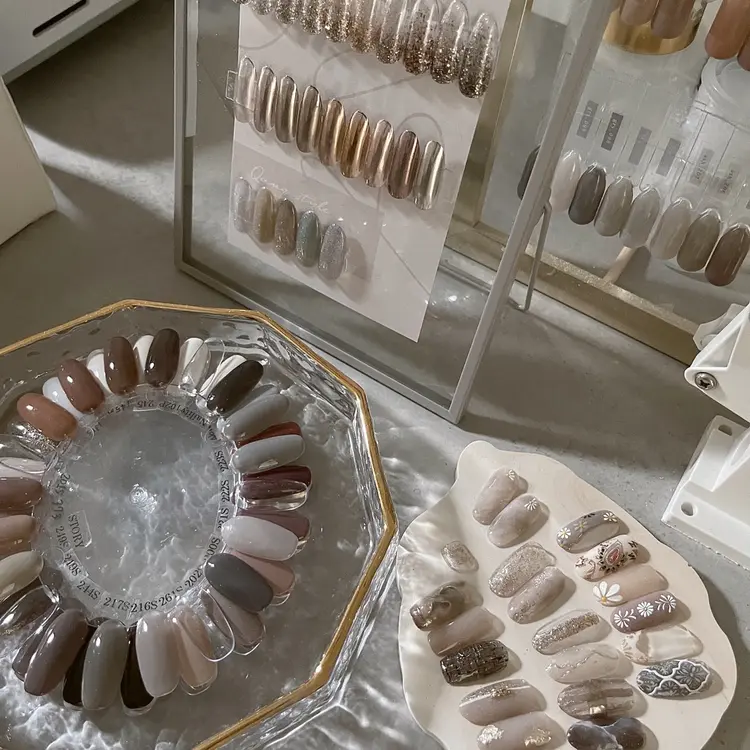 pualua nailの内観・外観2