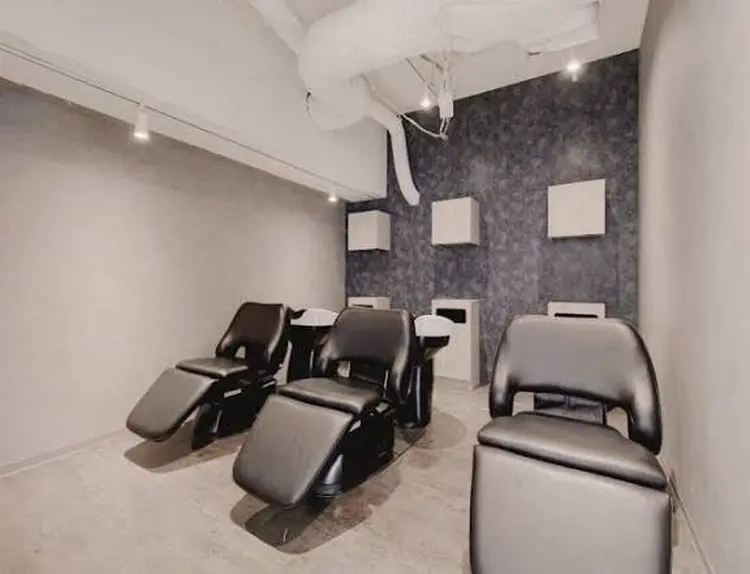 EMANON池袋東口店の内観・外観2