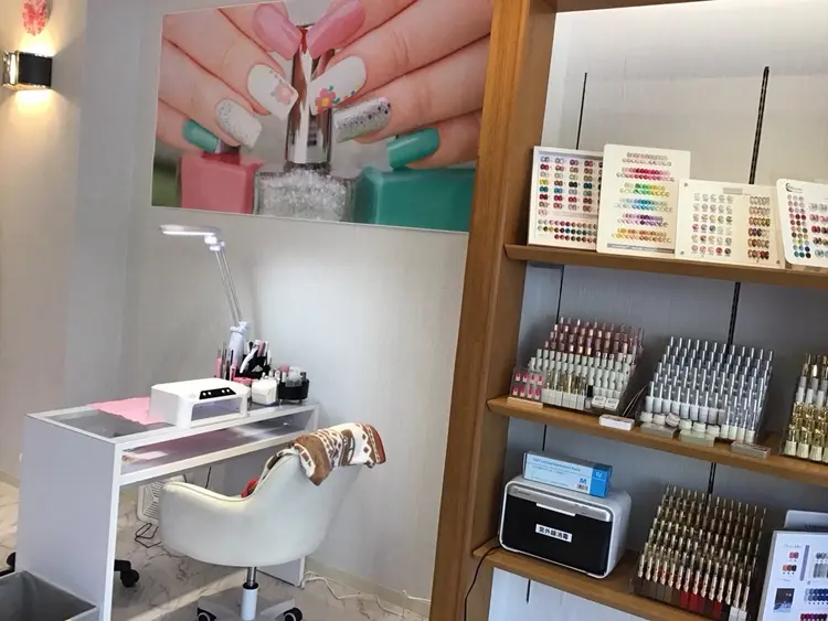 Aina nail salonの内観・外観2