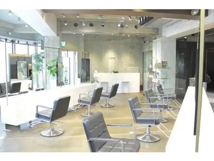 ROBBY 表参道の内観・外観2