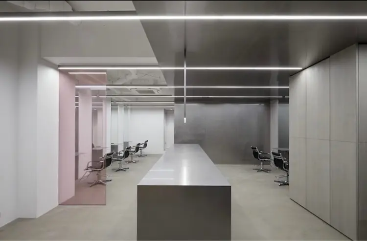 Authenの内観・外観1