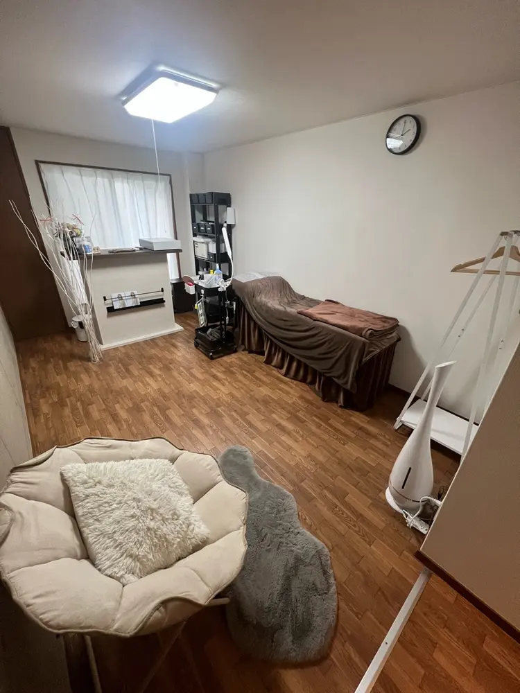 eyelashsalonSelfishの内観・外観1