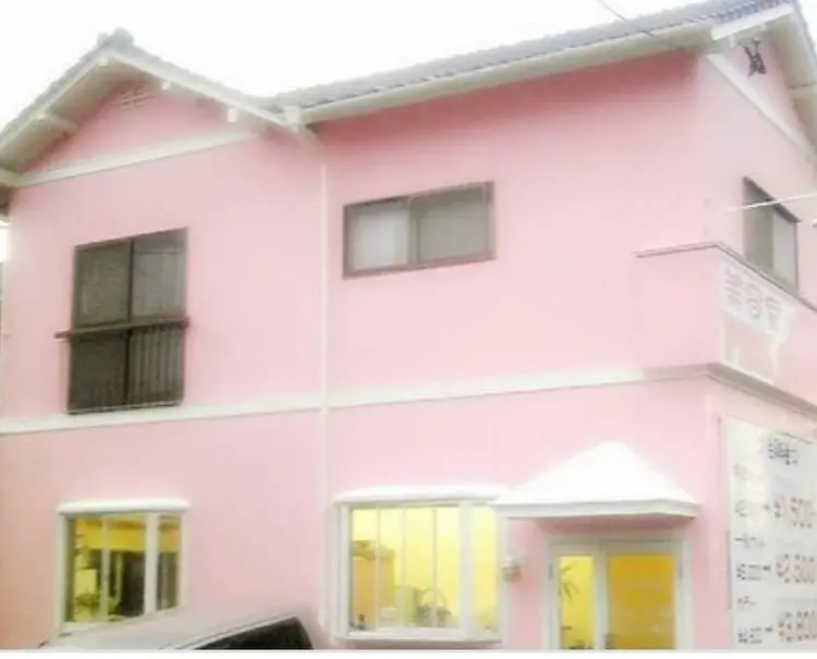 PINK GARNETの内観・外観1