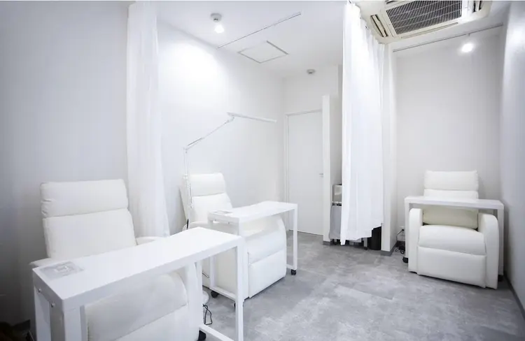 _WHITE+南海難波店の内観・外観3