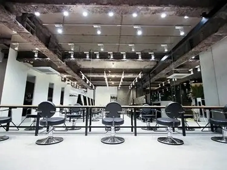 ITbyALBUM中野店の内観・外観1