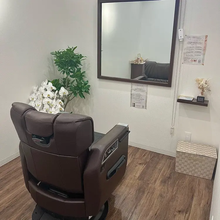 Hair Relaxation Neufの内観・外観1