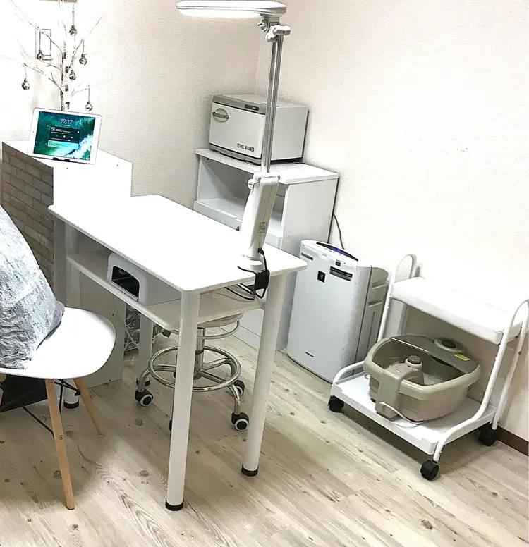 M  nailの内観・外観1