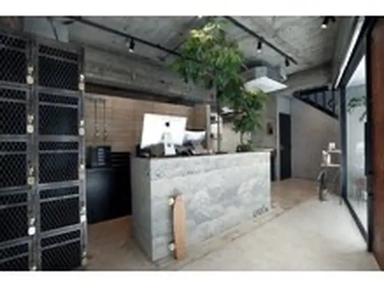 OM'sの内観・外観2