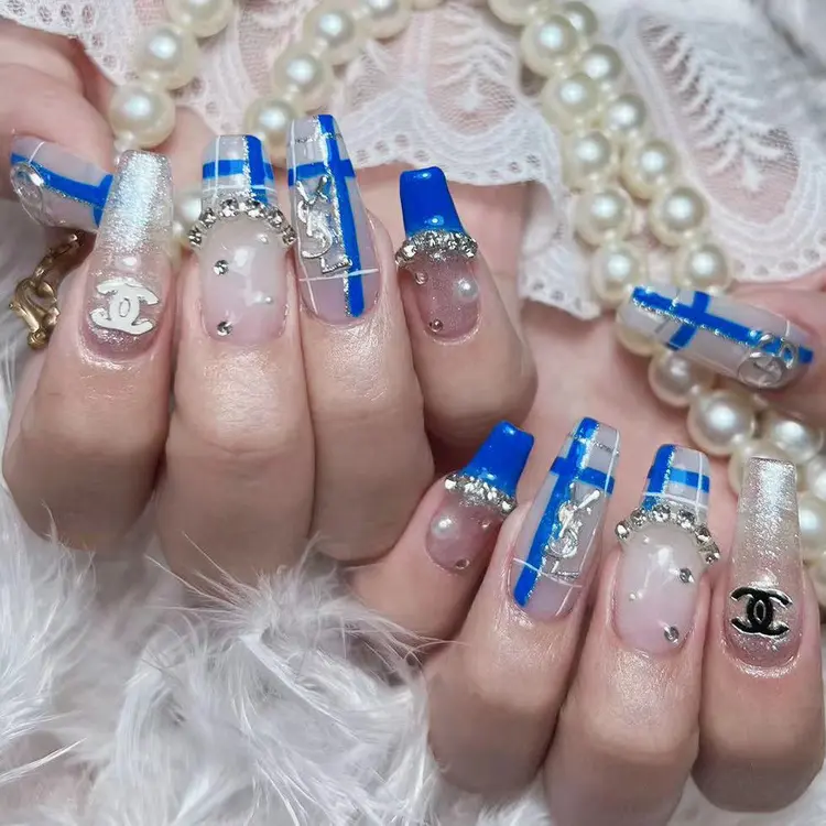Diamond Nail Studio 心斎橋店の内観・外観2