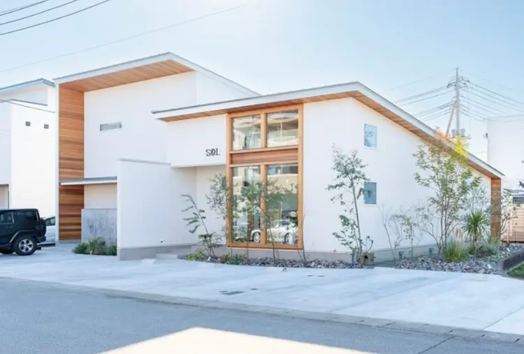 Lumoの内観・外観1