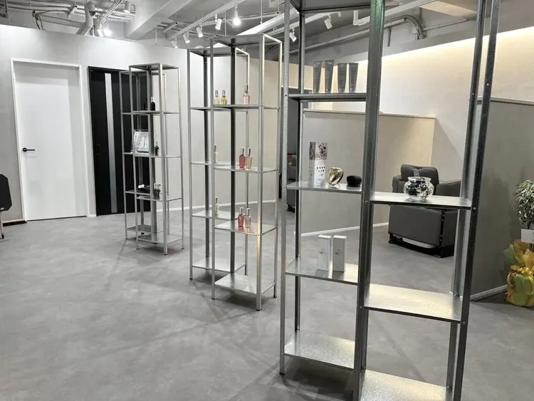 Salon de Qualia(サロンドクオリア)の内観・外観2