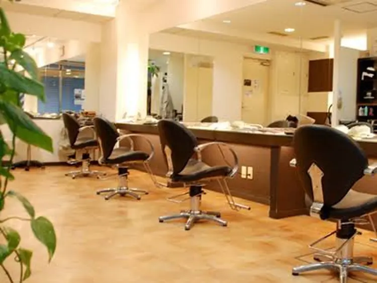 Black Biz新宿西口店の内観・外観1